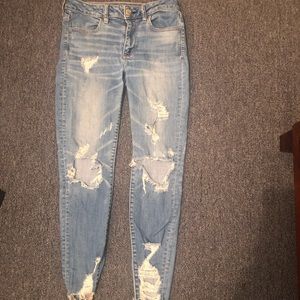 High Rise jegging AE distresses Jeans